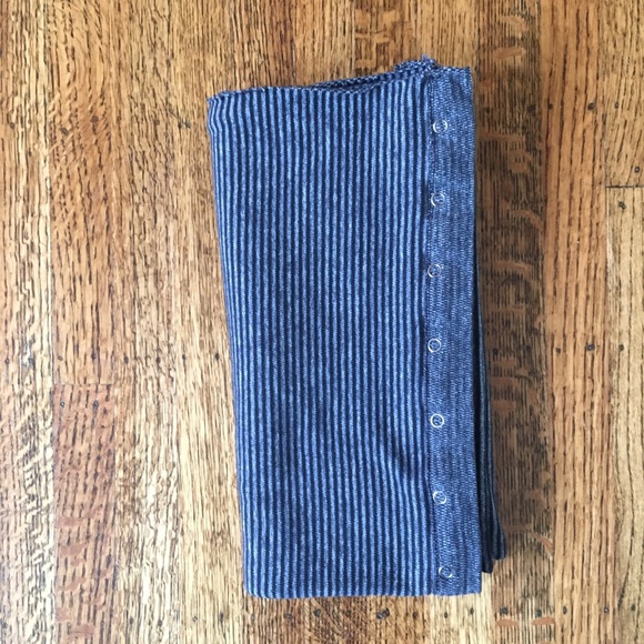 Lululemon Vinyasa Scarf - Picture 3 of 5